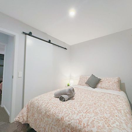 Modern & Stylish 3 Bedroom At Lowerhutt โลเวอร์ฮัท ภายนอก รูปภาพ
